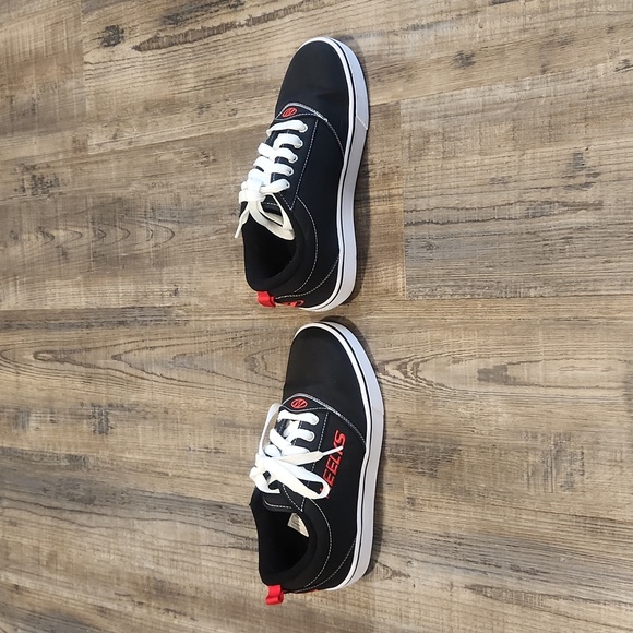 Black Heelys - youth 5 - Picture 2 of 7